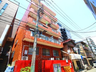 ﾗｲｵﾝｽﾞﾏﾝｼｮﾝ神奈川新町第2(102)の物件外観写真